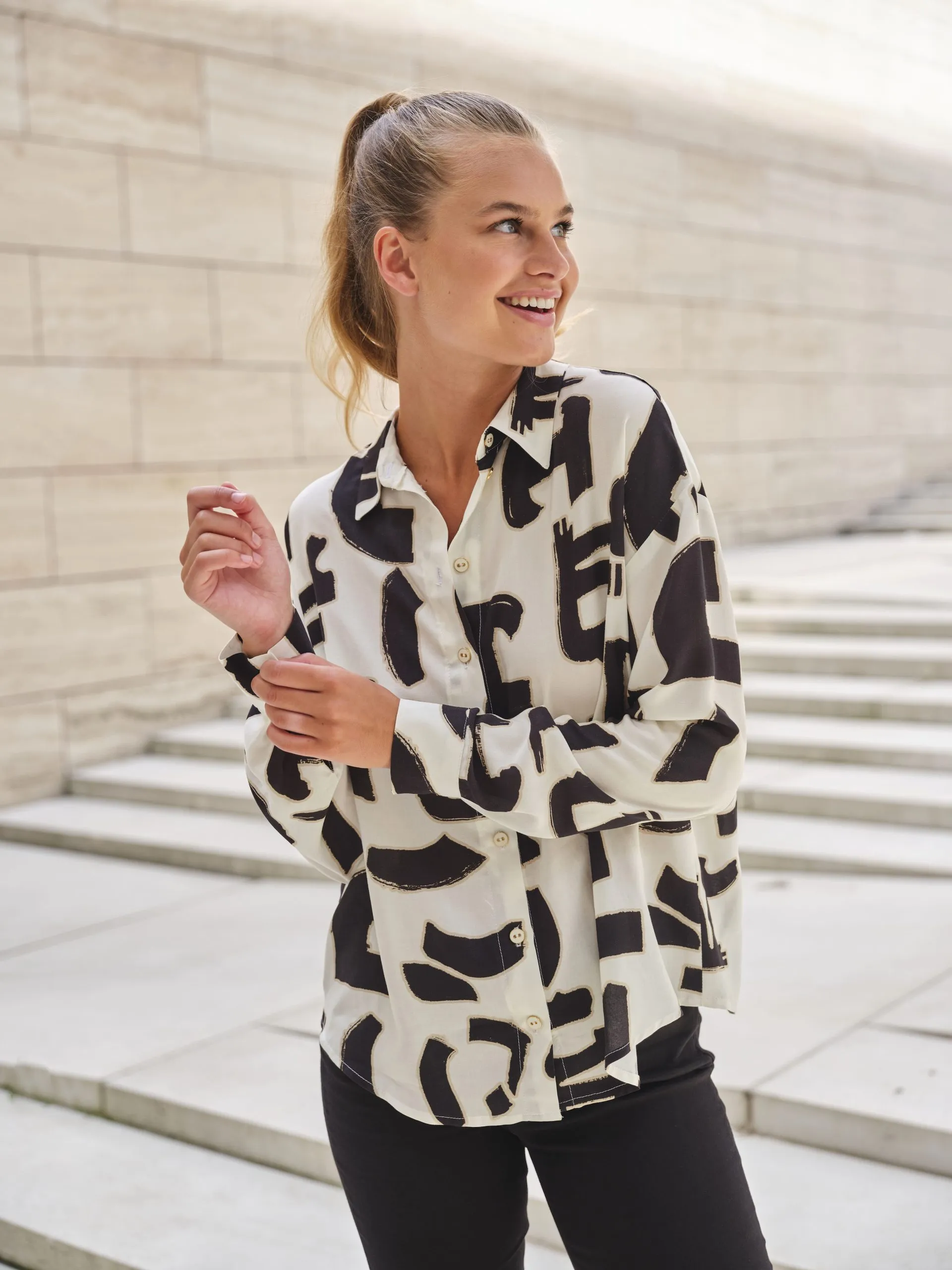 Atelier Jupe Este Shirt