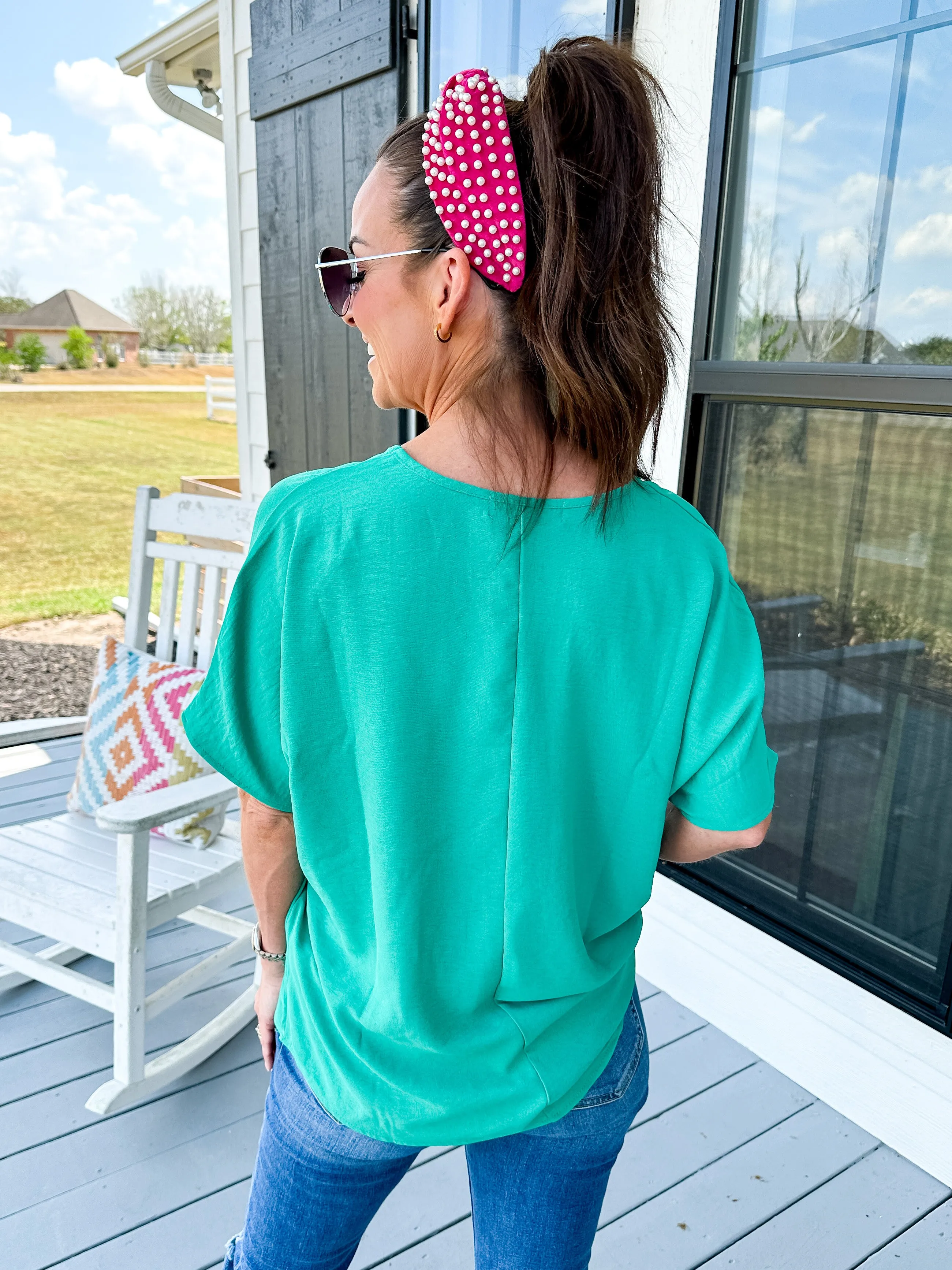 Easy Days Top in Kelly Green