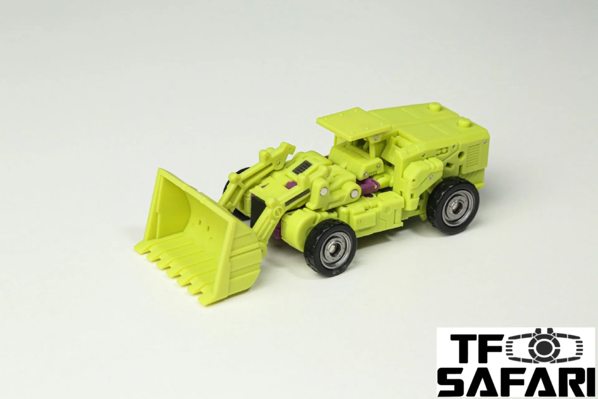 Magic Square MS Toys MS-B37 Shovel Master (Scrapper) & MS-B38 Roller Master (Mixmaster) Constructor Devastator Combiner Set A (2 in 1 set)