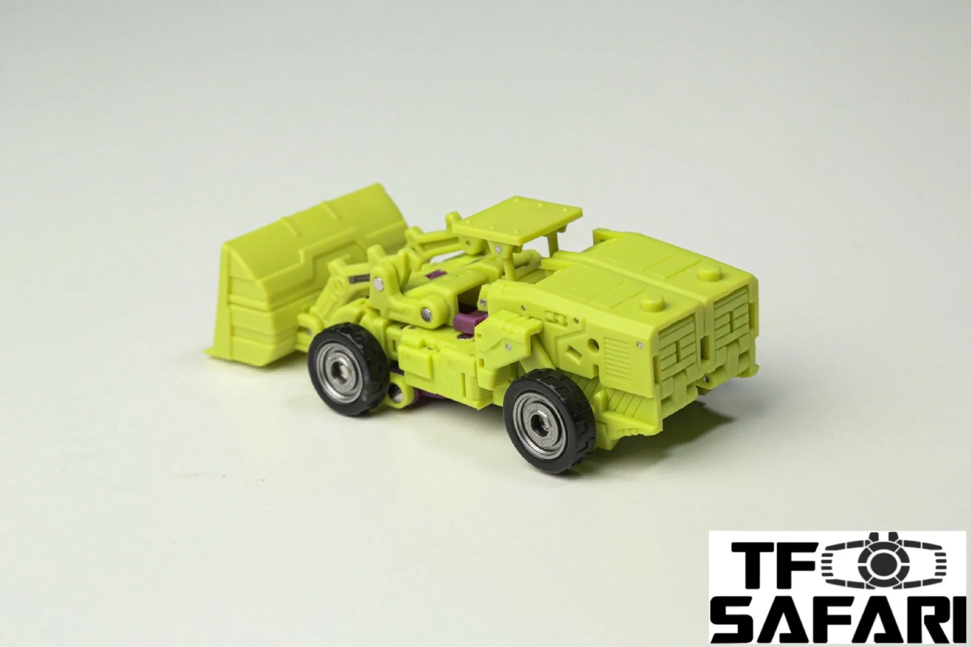 Magic Square MS Toys MS-B37 Shovel Master (Scrapper) & MS-B38 Roller Master (Mixmaster) Constructor Devastator Combiner Set A (2 in 1 set)