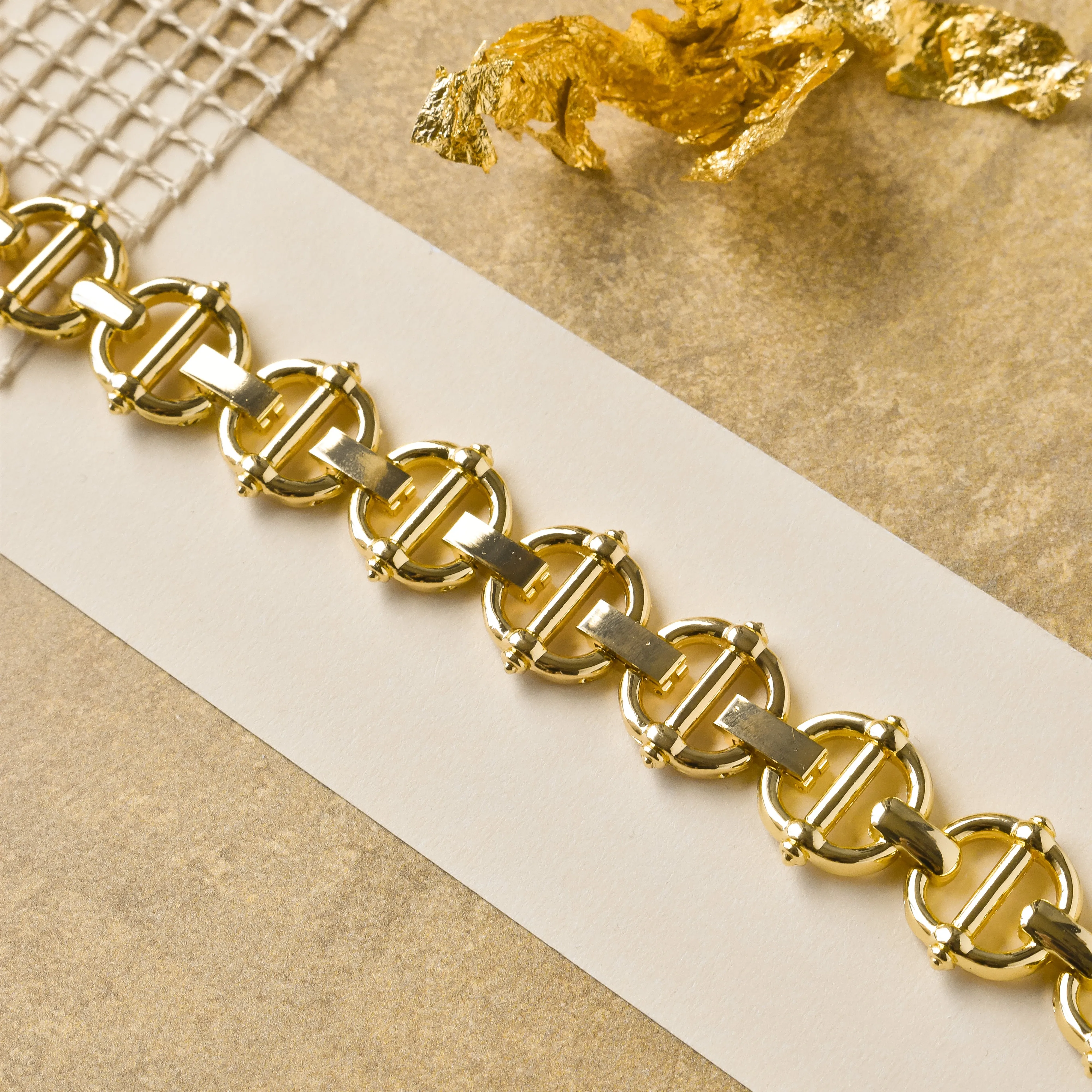 Metal Link Apple Watch Strap - Gold