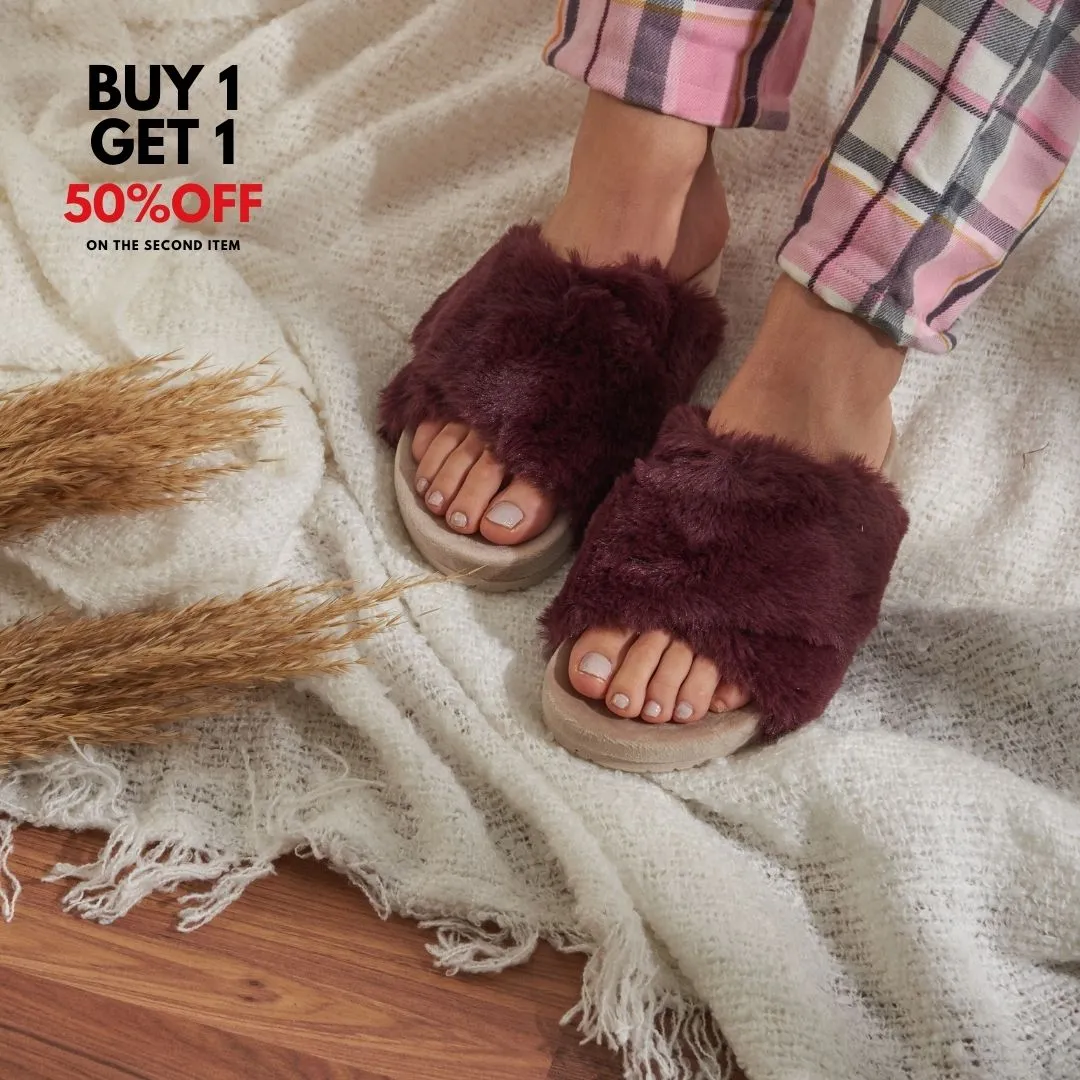 Snuggs Fuzzy crossover Slipper Dark Red